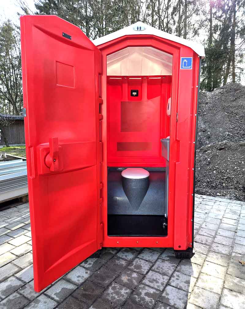 ein-blick-in-ein-mobiles-klo-von-franken-wc